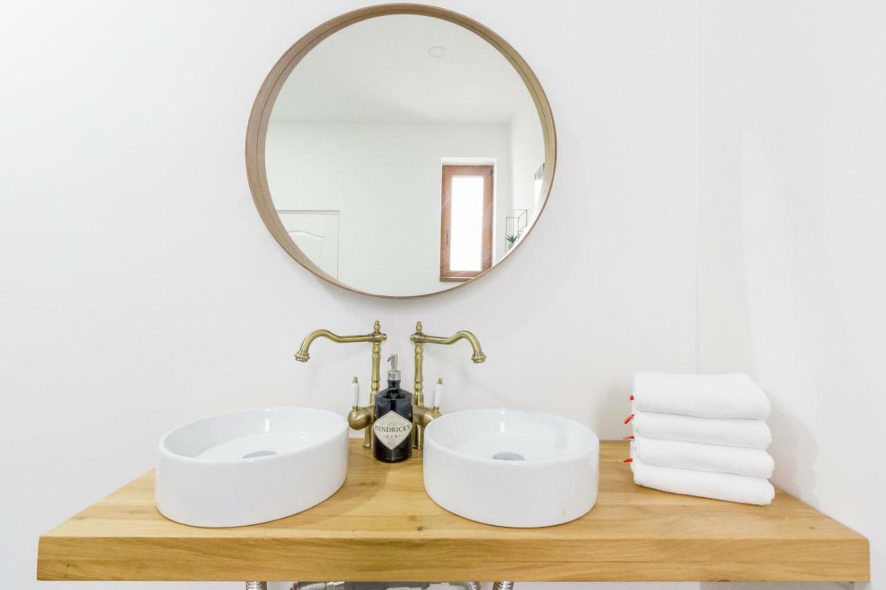 City Chic 3 Bedroom Apartment Клуж-Напока Экстерьер фото